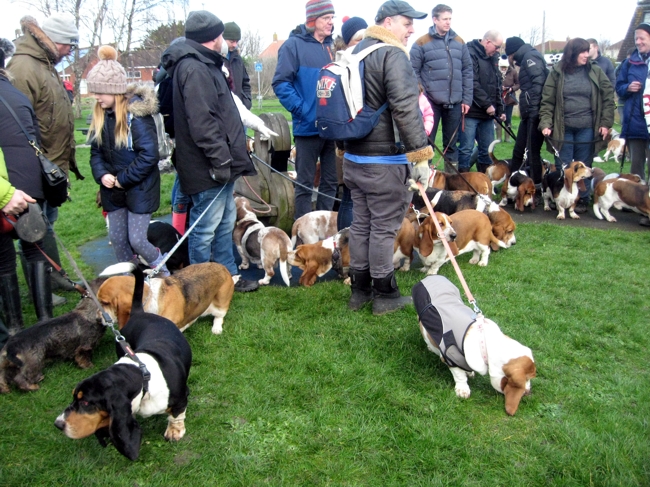 Burnham Baset walk at start